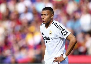 略占上风！皇马历史12次对阵巴黎取得5胜3平4负，两队各进16球