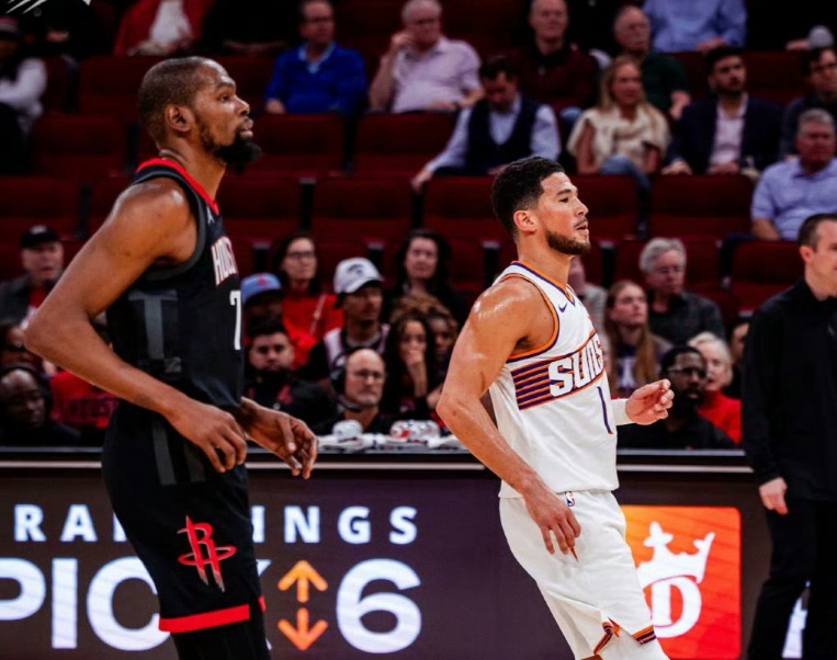 欧亿体育入口-年满37岁，场均出战39分钟！本想抱团走捷径，看来本赛季有点悬了